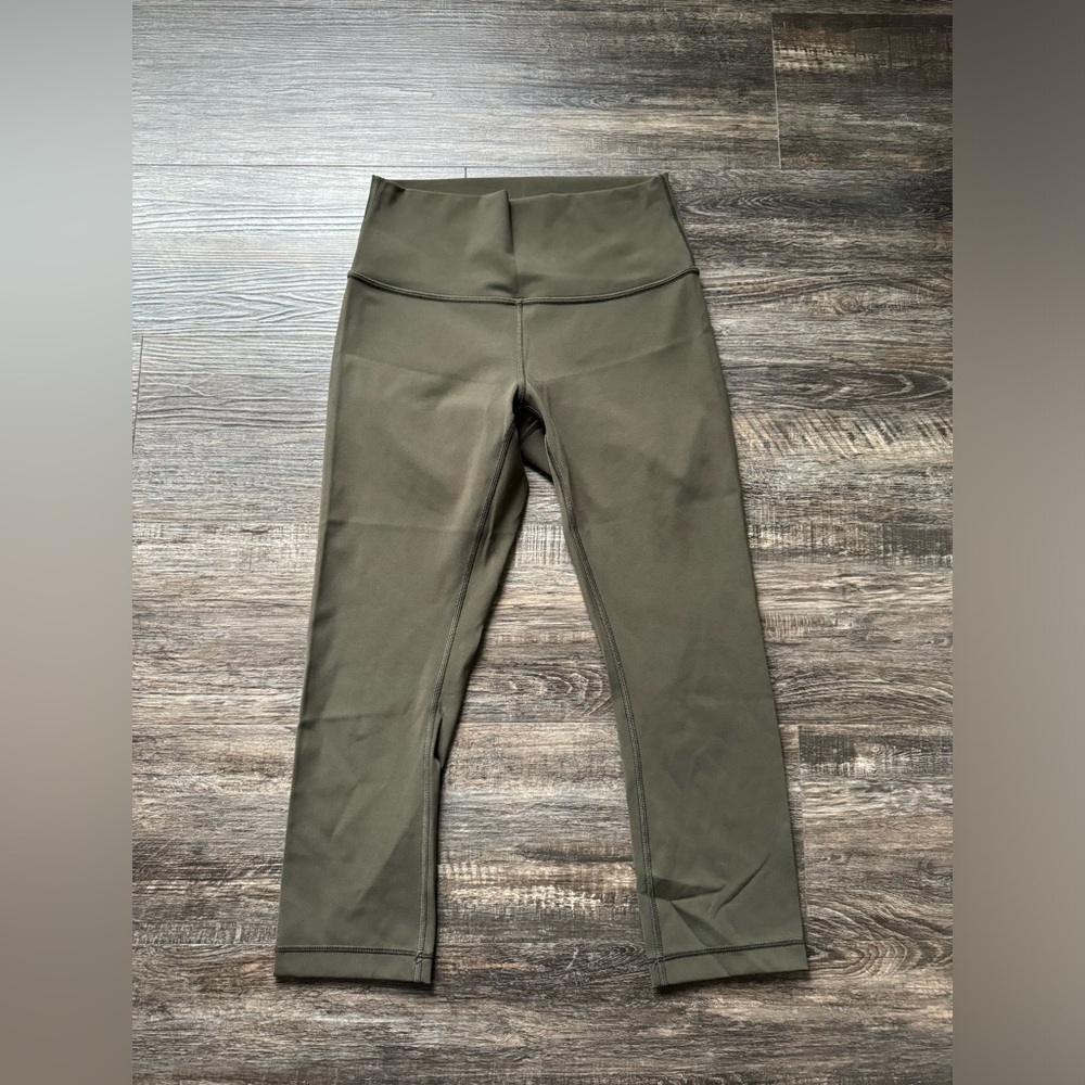 Lululemon crop leggings